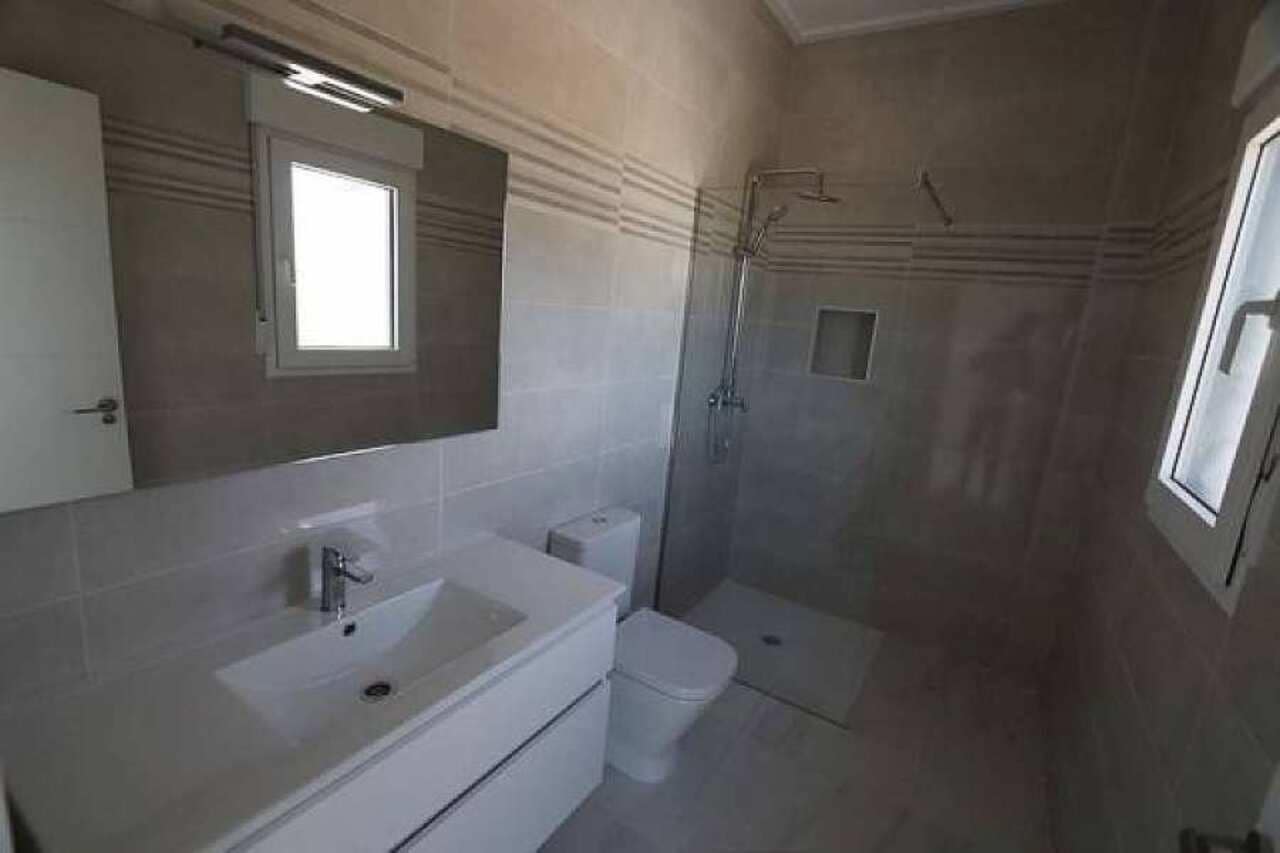 Chalet de 3 habitaciones en Pinoso en venta - 332.000 € (Ref: 9950802)