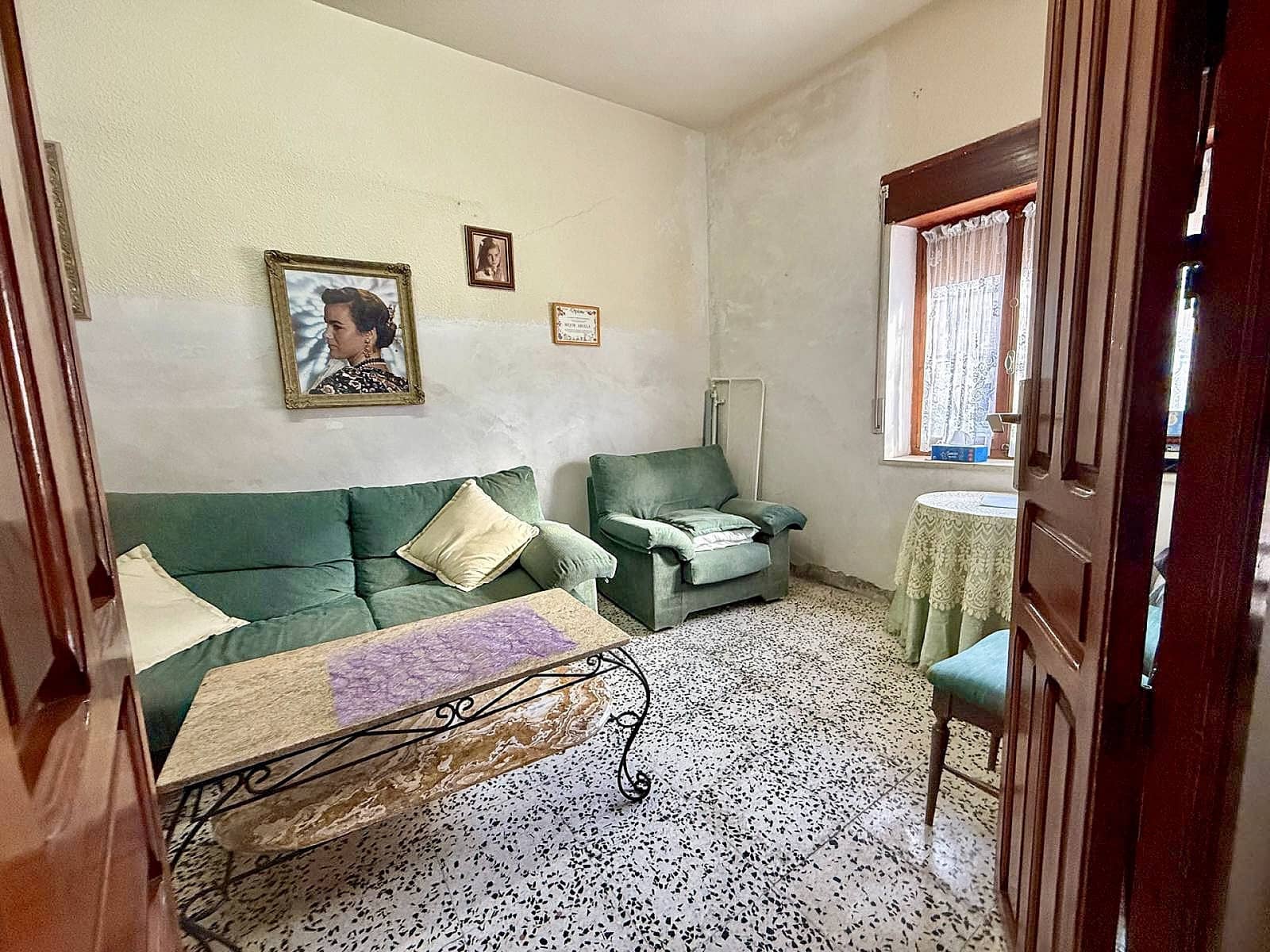 5 bedroom Townhouse for sale in Pinoso - € 210,000 (Ref: 9954616)