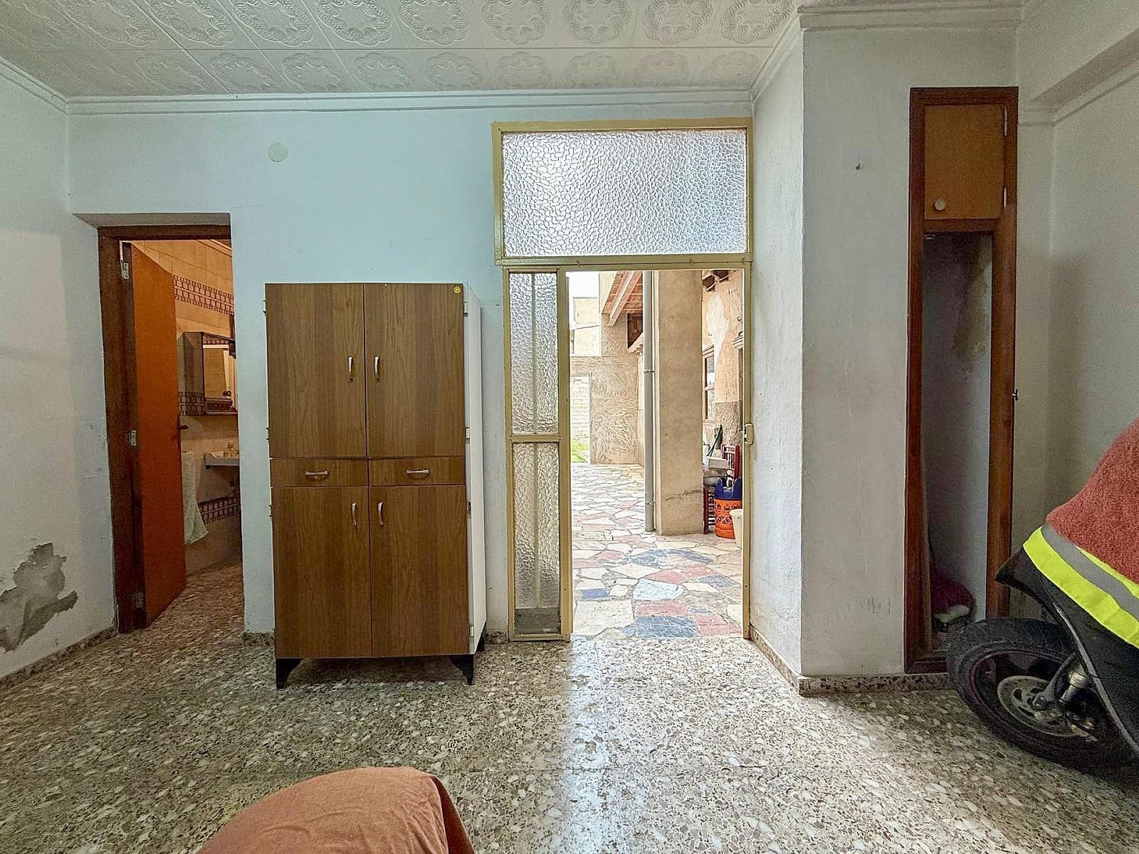 5 bedroom Townhouse for sale in Pinoso - € 210,000 (Ref: 9954616)