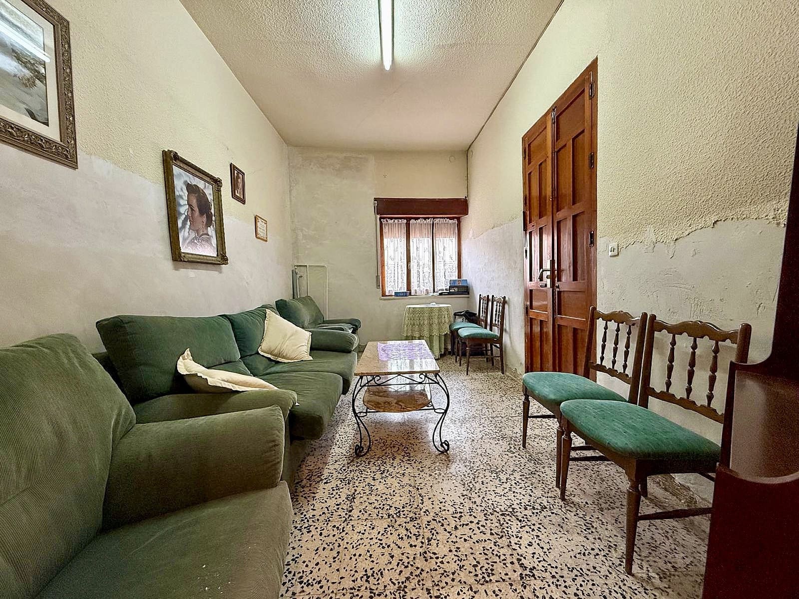 5 bedroom Townhouse for sale in Pinoso - € 210,000 (Ref: 9954616)