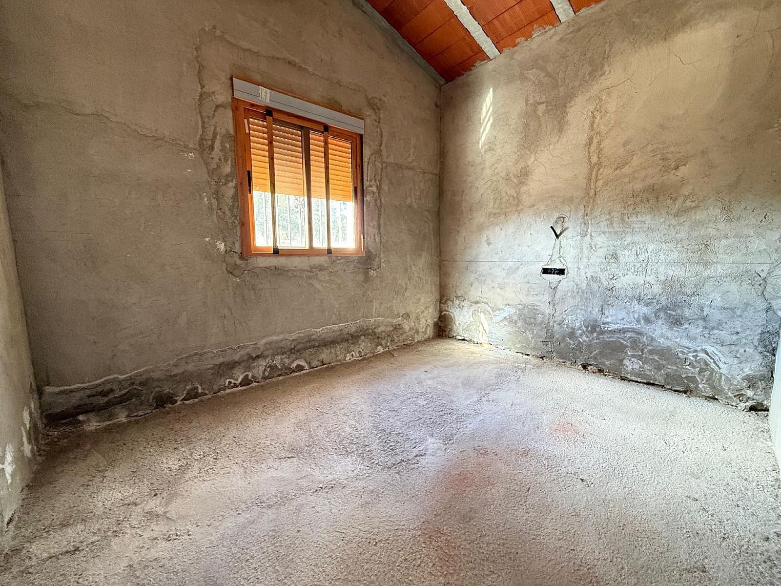 2 soveværelse Finca/Landehus til salg i Pinoso med swimmingpool - € 135.000 (Ref: 9958893)