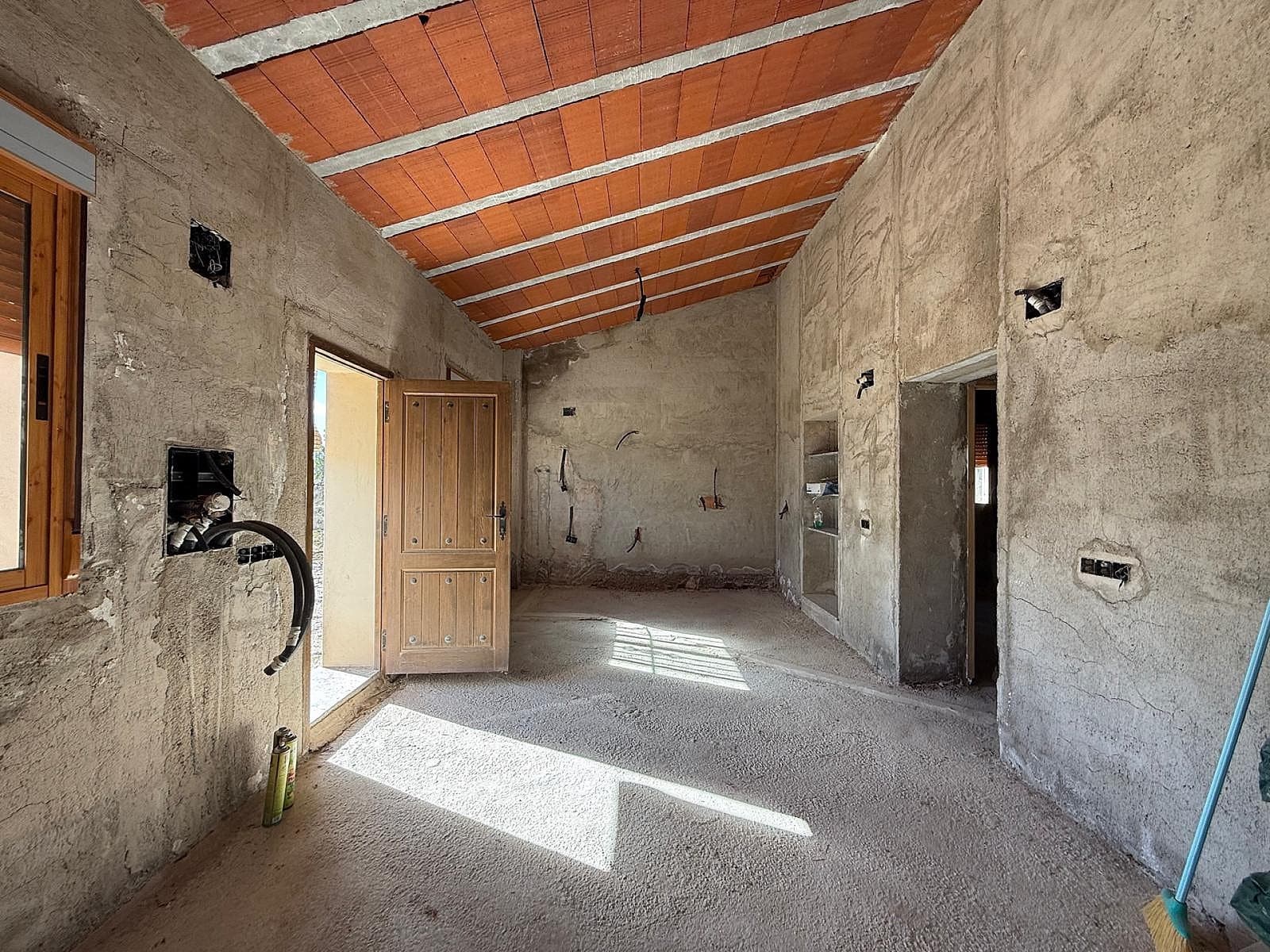 2 soveværelse Finca/Landehus til salg i Pinoso med swimmingpool - € 135.000 (Ref: 9958893)