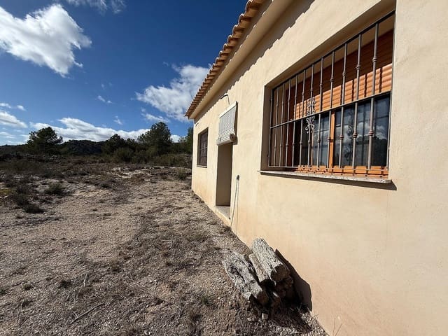 2 soveværelse Finca/Landehus til salg i Pinoso med swimmingpool - € 135.000 (Ref: 9958893)