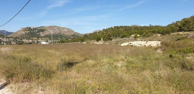 Grunde uden byggetilladelser til salg i La Romana - € 63.000 (Ref: 9990014)