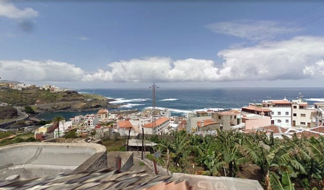 5 bedroom Villa for sale in Garachico with pool - € 550,000 (Ref: 10011940)
