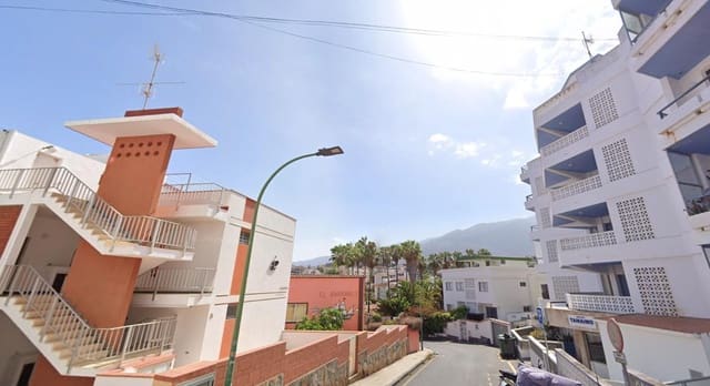 5 bedroom Villa for sale in Garachico with pool - € 550,000 (Ref: 10011940)