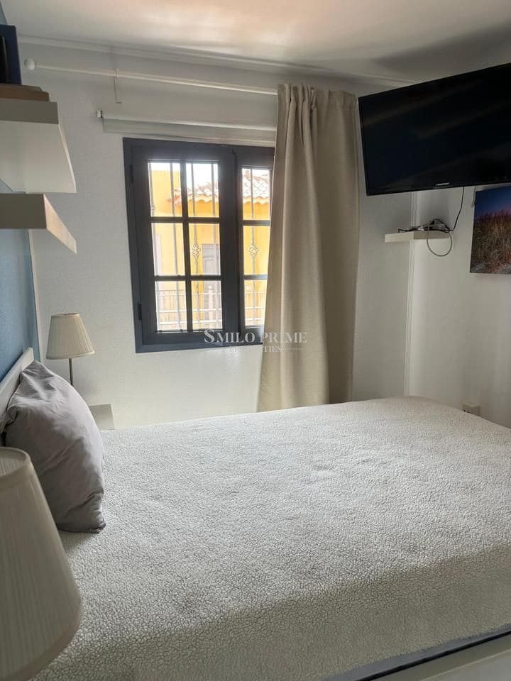 2 chambre Appartement à vendre à Arona avec piscine garage - 269 000 € (Ref: 10021913)