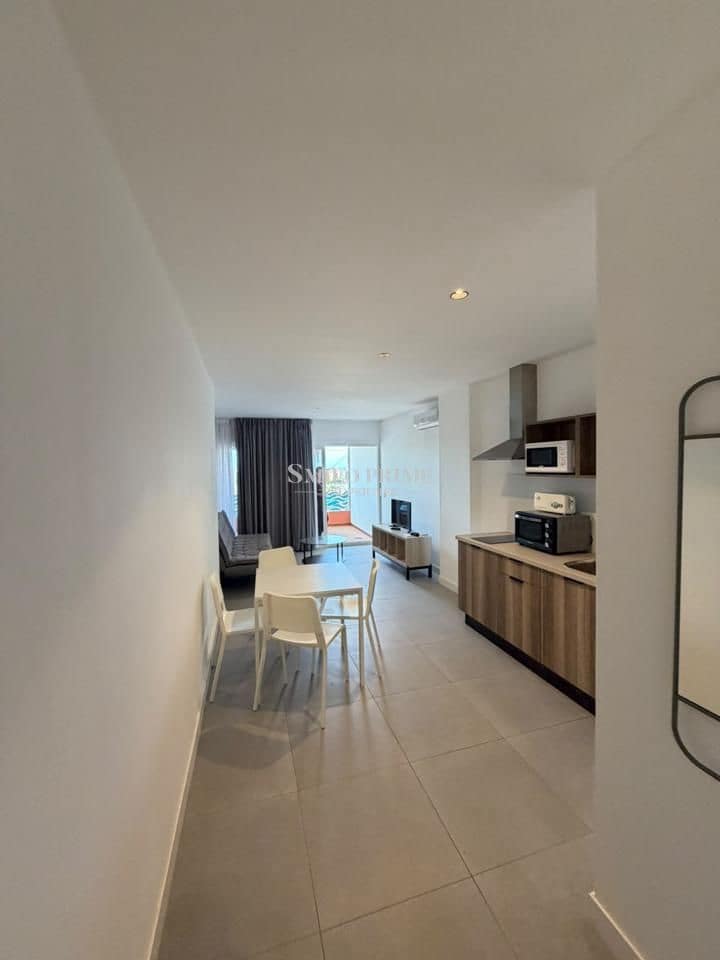 Apartamento para venda em Arona com piscina - 175 000 € (Ref: 10031116)