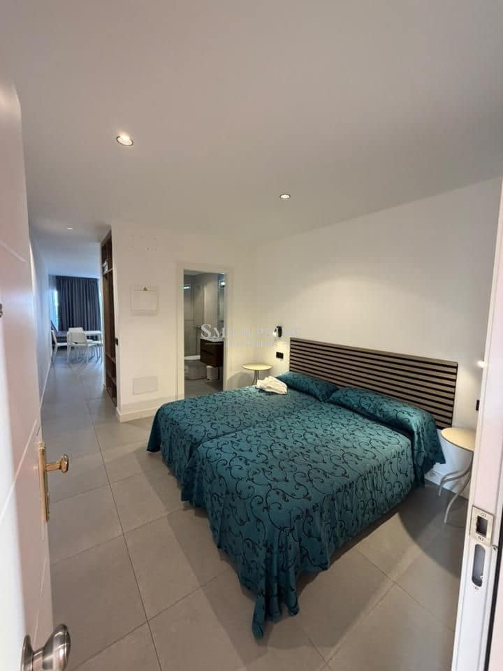 Apartamento para venda em Arona com piscina - 175 000 € (Ref: 10031116)