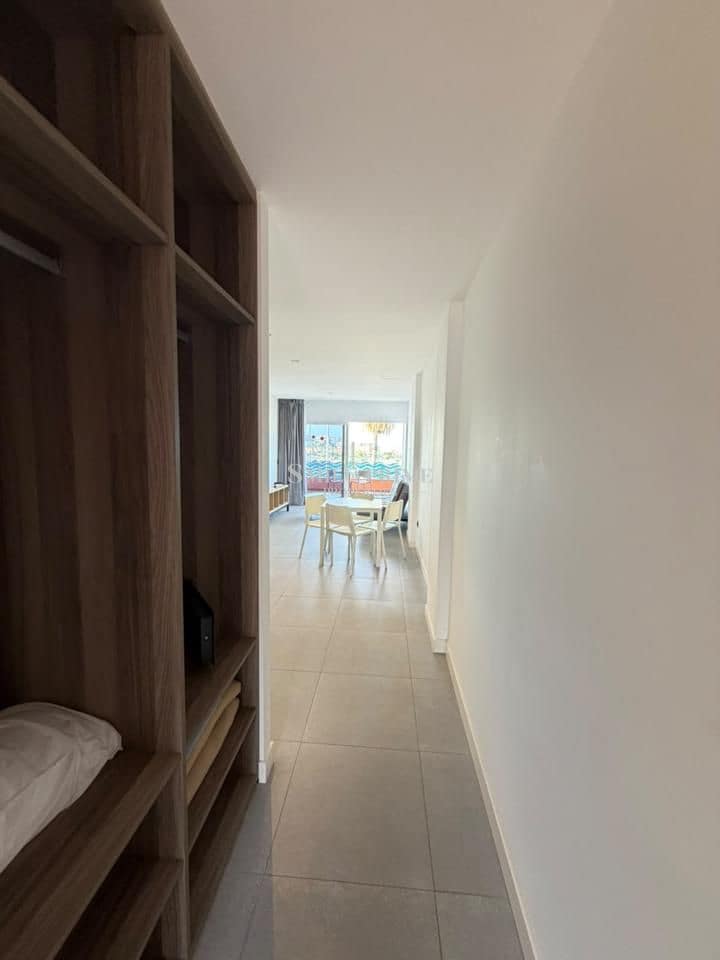 Apartamento para venda em Arona com piscina - 175 000 € (Ref: 10031116)