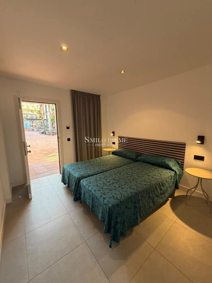 Apartamento para venda em Arona com piscina - 175 000 € (Ref: 10031116)