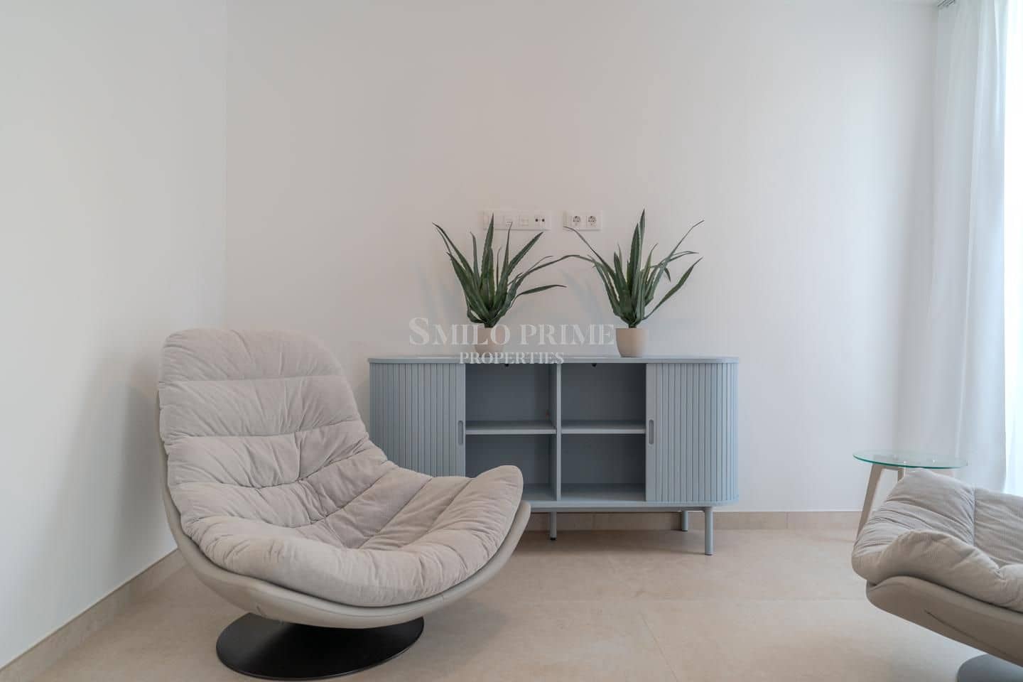 Piso de 2 habitaciones en Guía de Isora en alquiler con piscina garaje - 1.900 € (Ref: 10076872)