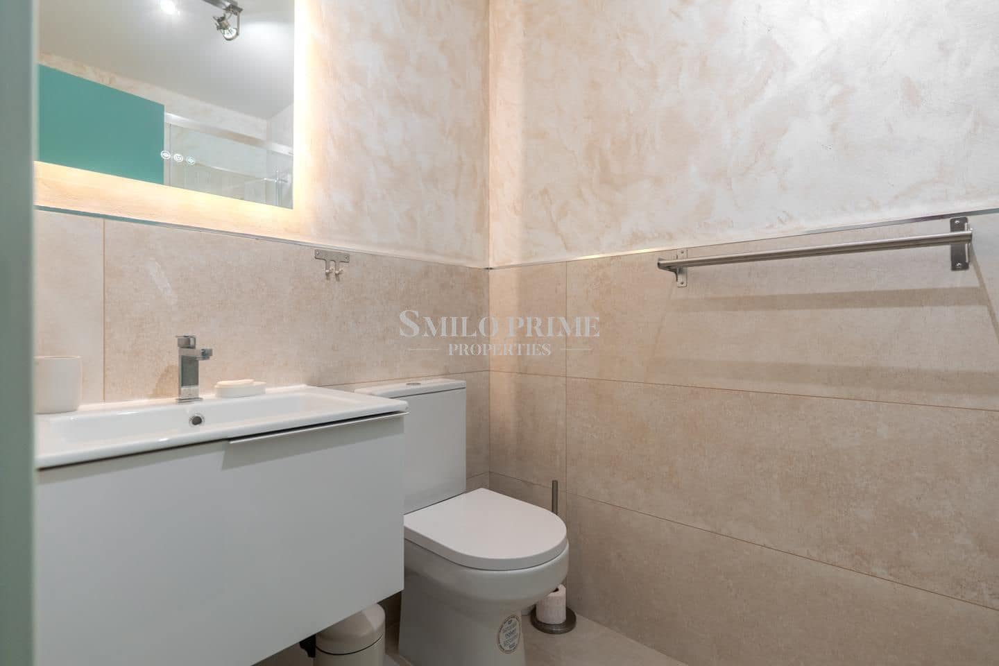 Piso de 2 habitaciones en Guía de Isora en alquiler con piscina garaje - 1.900 € (Ref: 10076872)