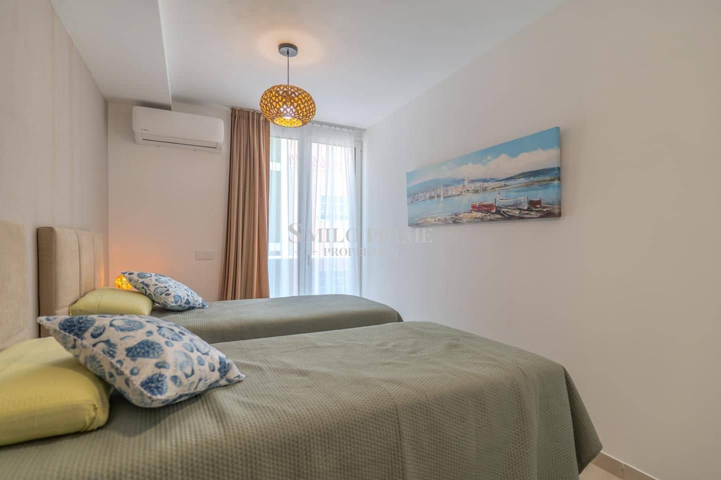 Piso de 2 habitaciones en Guía de Isora en alquiler con piscina garaje - 1.900 € (Ref: 10076872)