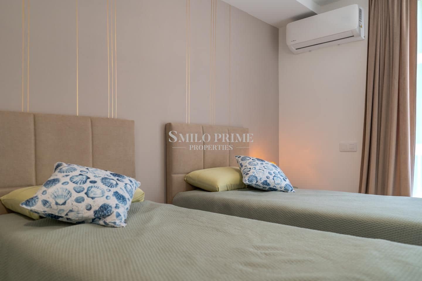 Piso de 2 habitaciones en Guía de Isora en alquiler con piscina garaje - 1.900 € (Ref: 10076872)