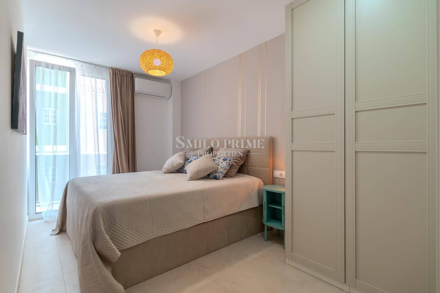 Piso de 2 habitaciones en Guía de Isora en alquiler con piscina garaje - 1.900 € (Ref: 10076872)