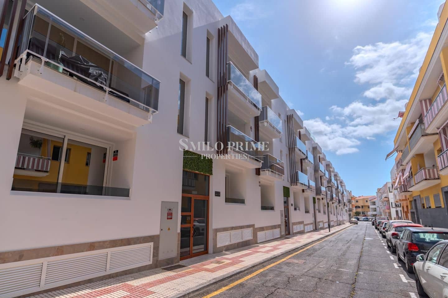 Piso de 2 habitaciones en Guía de Isora en alquiler con piscina garaje - 1.900 € (Ref: 10076872)