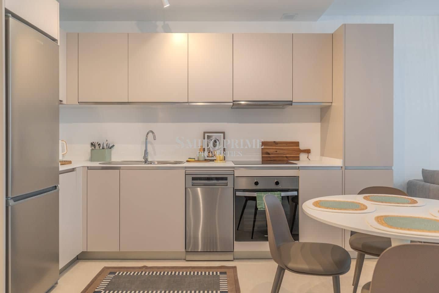 2 sypialnia Mieszkanie do wynajęcia w Guia de Isora z basenem garażem - 1 800 € (Ref: 10077133)