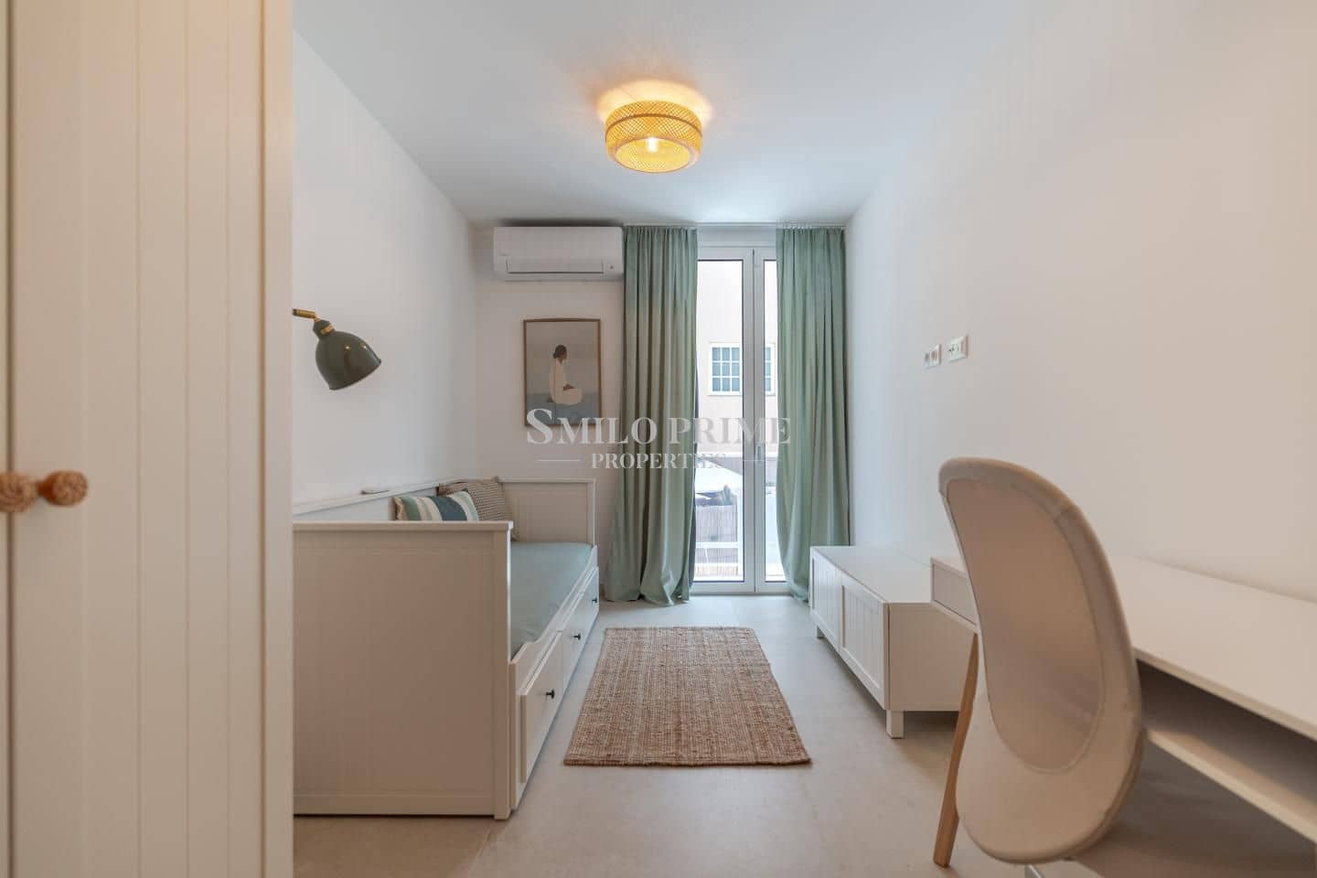 2 sypialnia Mieszkanie do wynajęcia w Guia de Isora z basenem garażem - 1 800 € (Ref: 10077133)