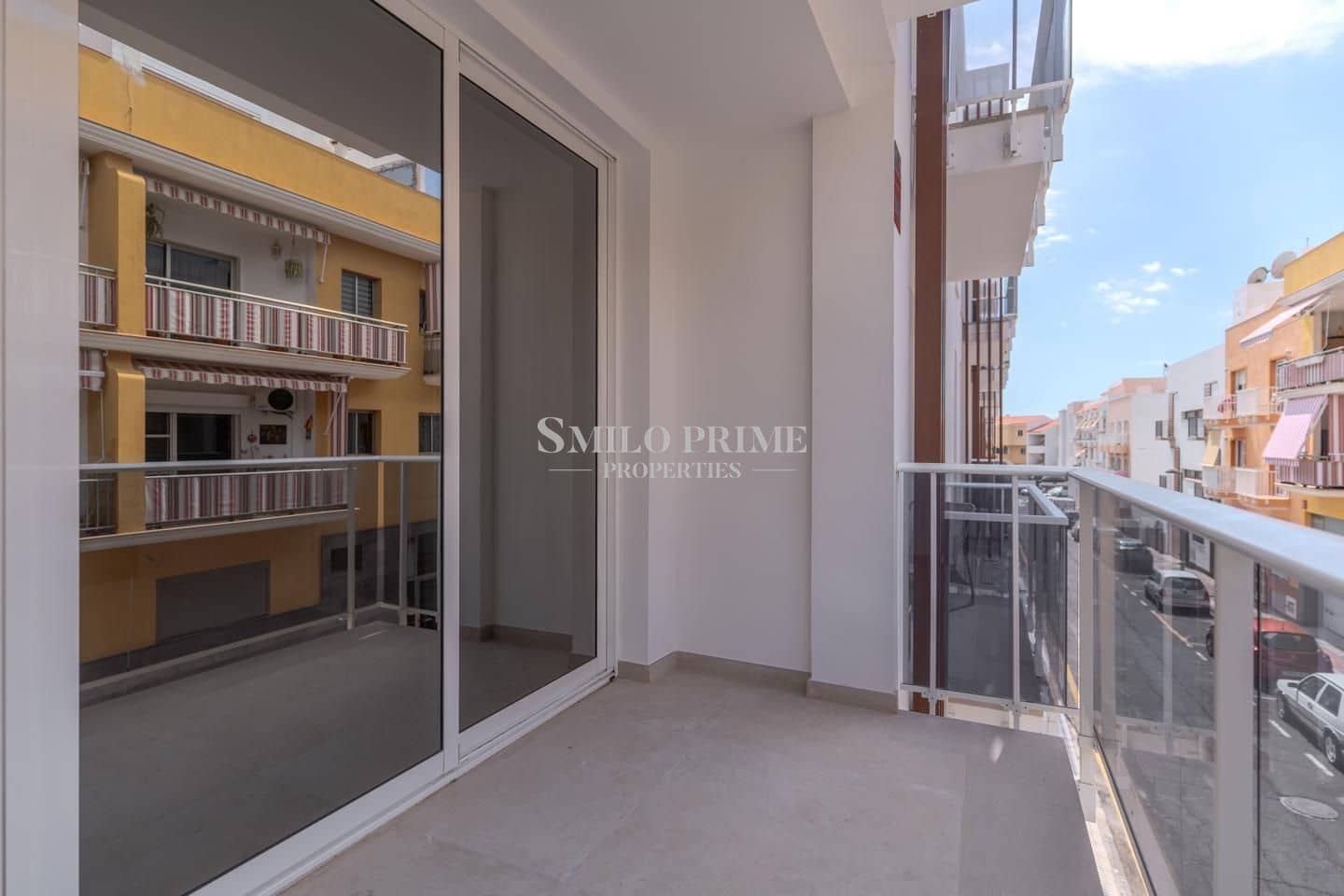 2 sypialnia Mieszkanie do wynajęcia w Guia de Isora z basenem garażem - 1 800 € (Ref: 10077133)