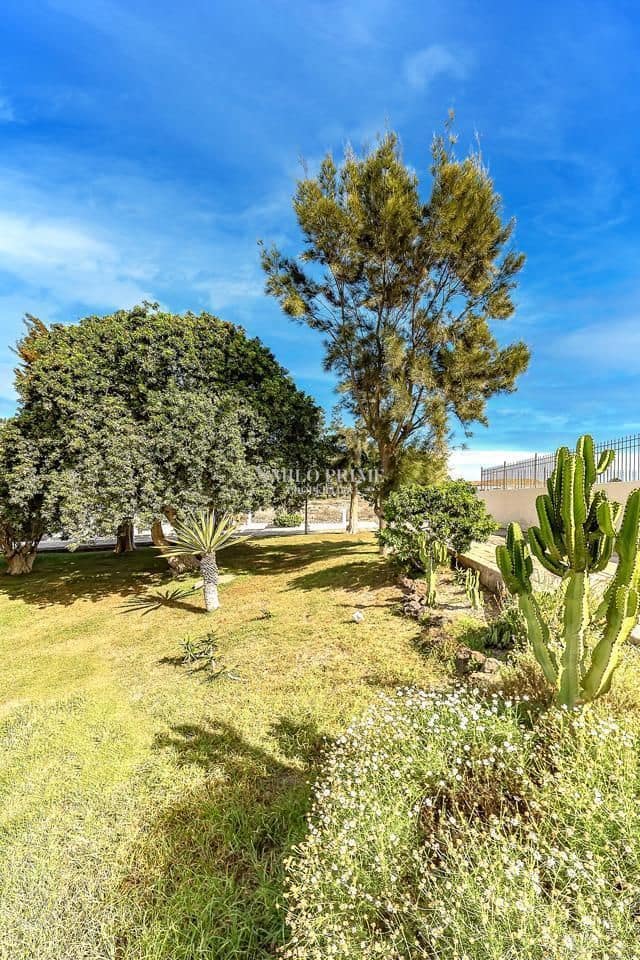 1 soverom Leilighet til salgs i Arona med svømmebasseng garasje - € 165 000 (Ref: 10099029)