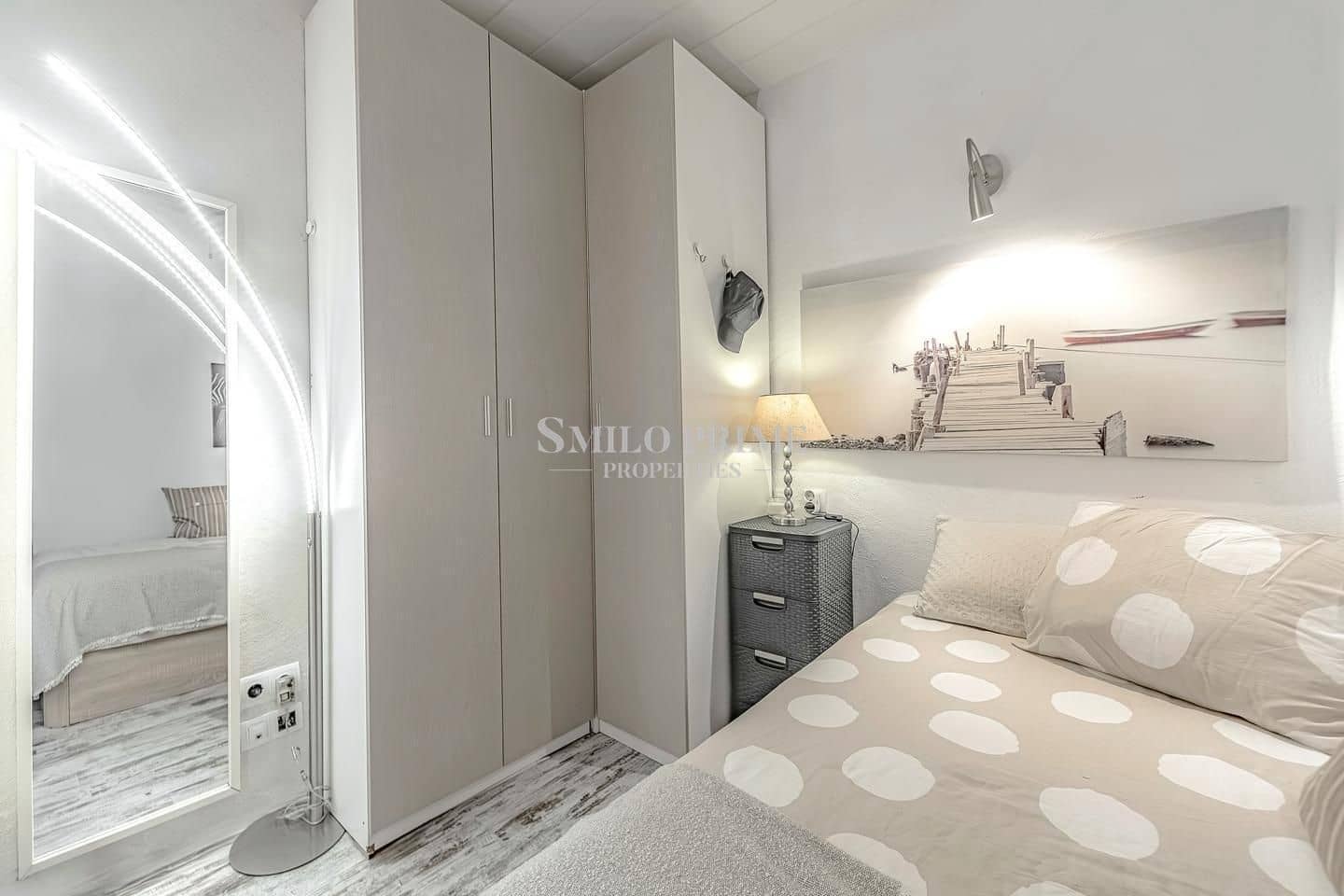 1 soverom Leilighet til salgs i Arona med svømmebasseng garasje - € 165 000 (Ref: 10099029)