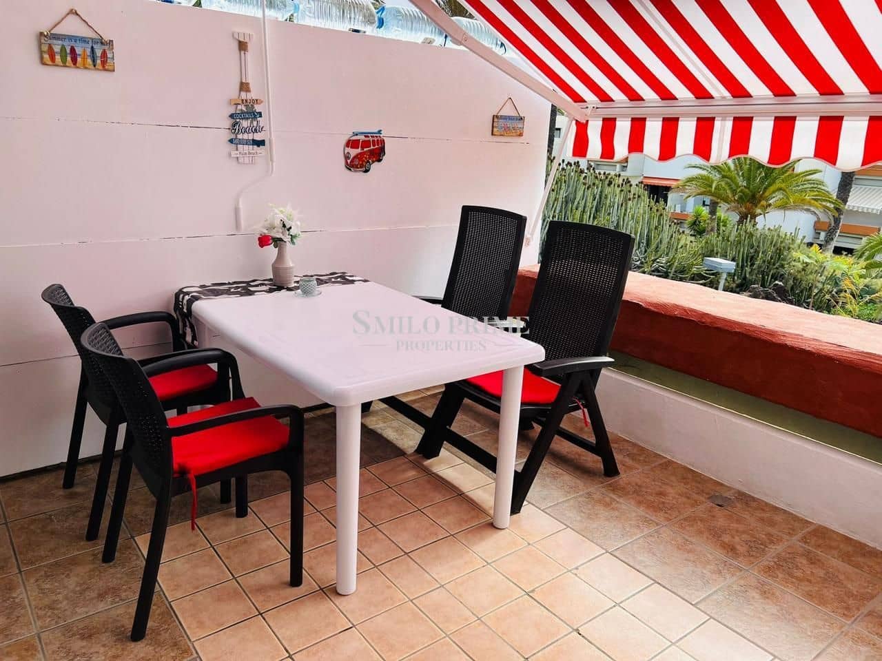 1 slaapkamer Flat te huur in Arona met zwembad garage - € 1.250 (Ref: 10099030)