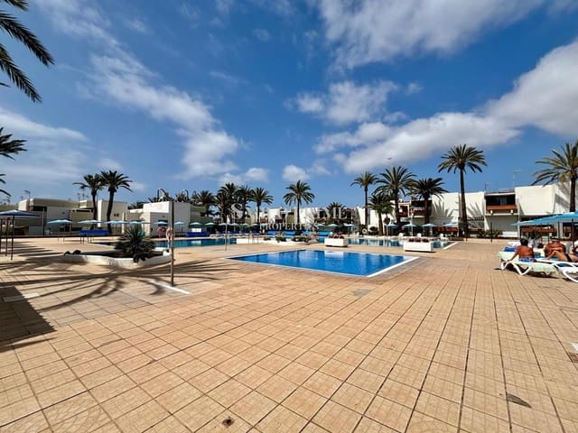 1 slaapkamer Flat te huur in Costa del Silencio, Arona met zwembad garage - € 1.250 (Ref: 10099030)