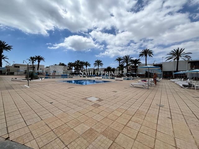 1 slaapkamer Flat te huur in Costa del Silencio, Arona met zwembad garage - € 1.250 (Ref: 10099030)