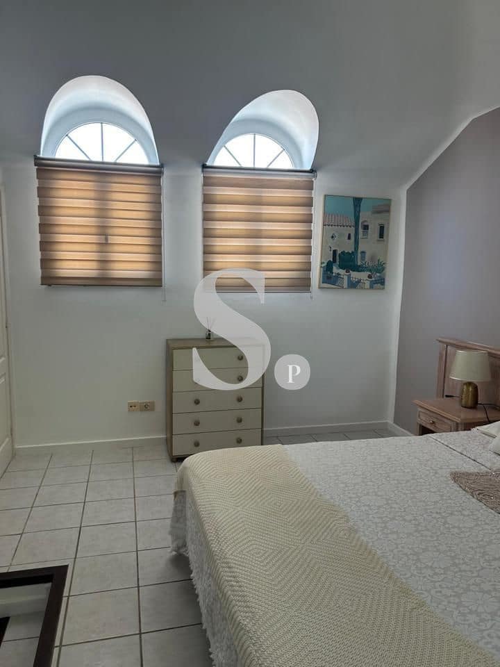 Appartement de 1 chambre à louer à Arona avec piscine - 1 350 € (Ref: 10101577)