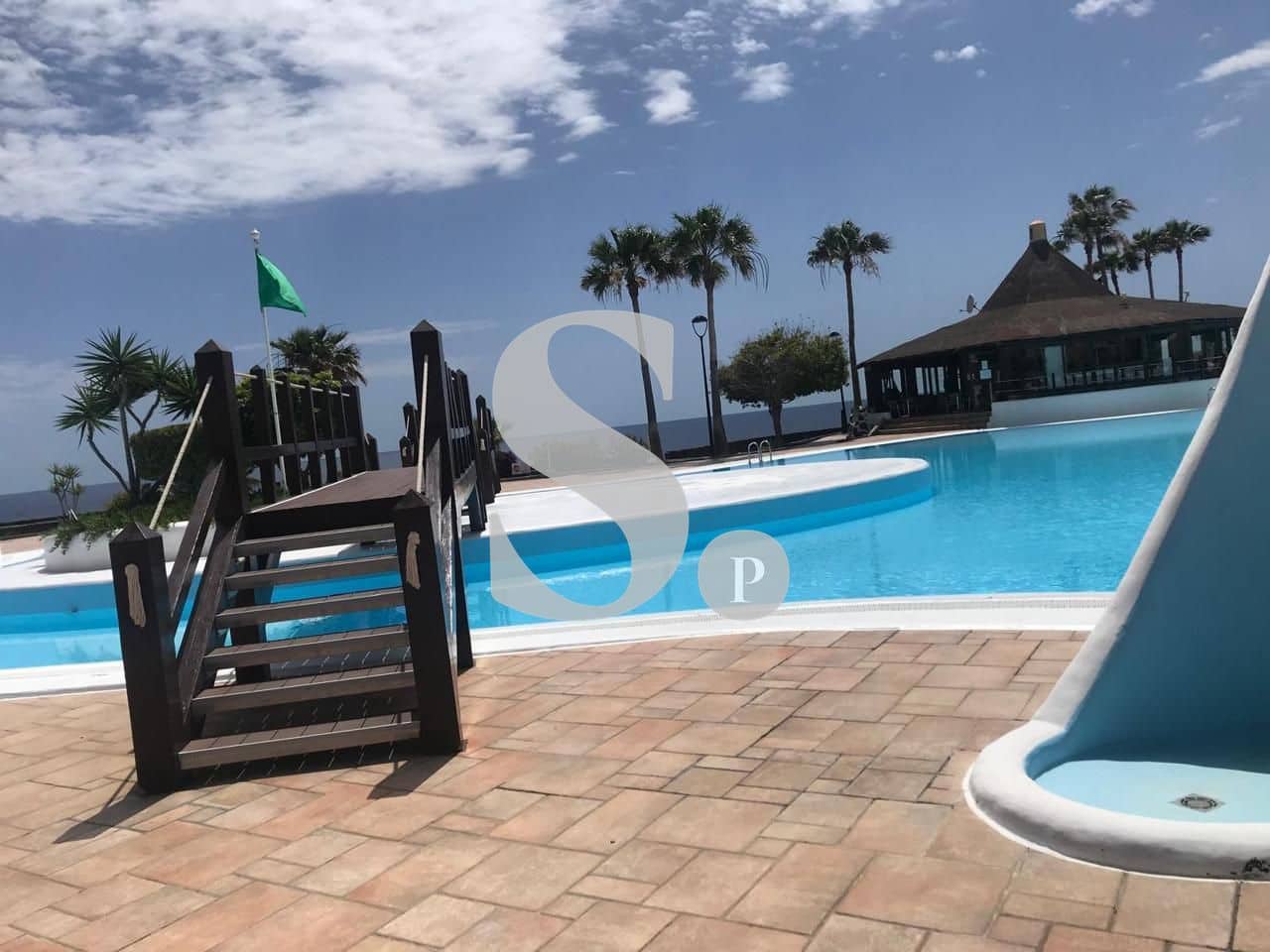 Appartement de 1 chambre à louer à Arona avec piscine - 1 350 € (Ref: 10101577)