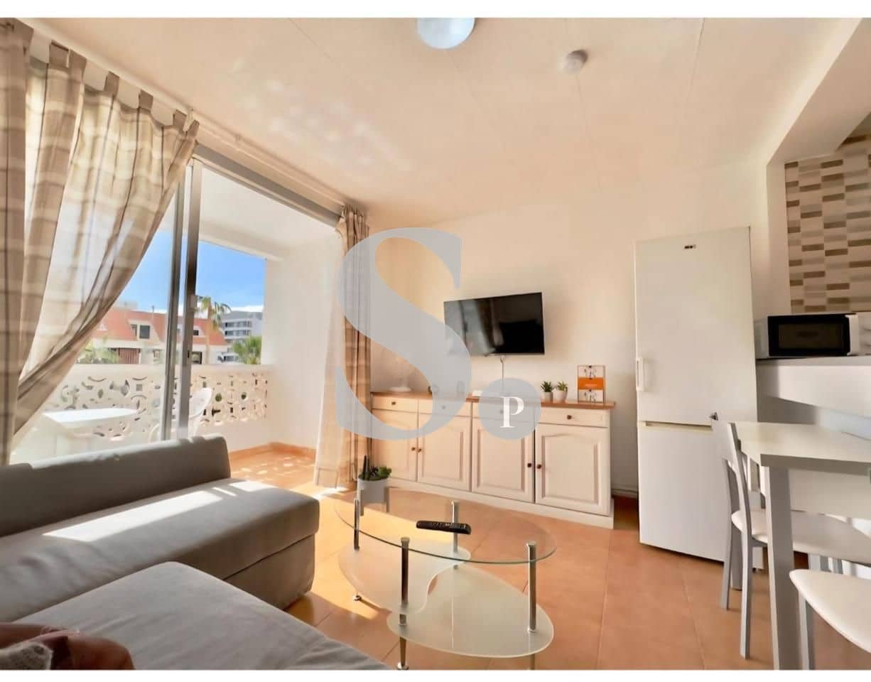 Appartement de 1 chambre à louer à Adeje avec piscine - 1 350 € (Ref: 10130662)