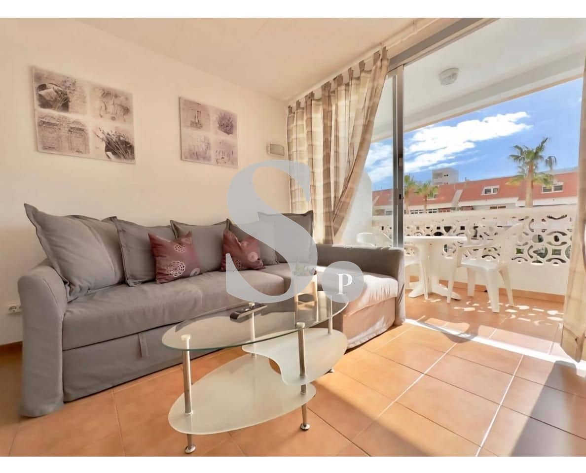 Appartement de 1 chambre à louer à Adeje avec piscine - 1 350 € (Ref: 10130662)