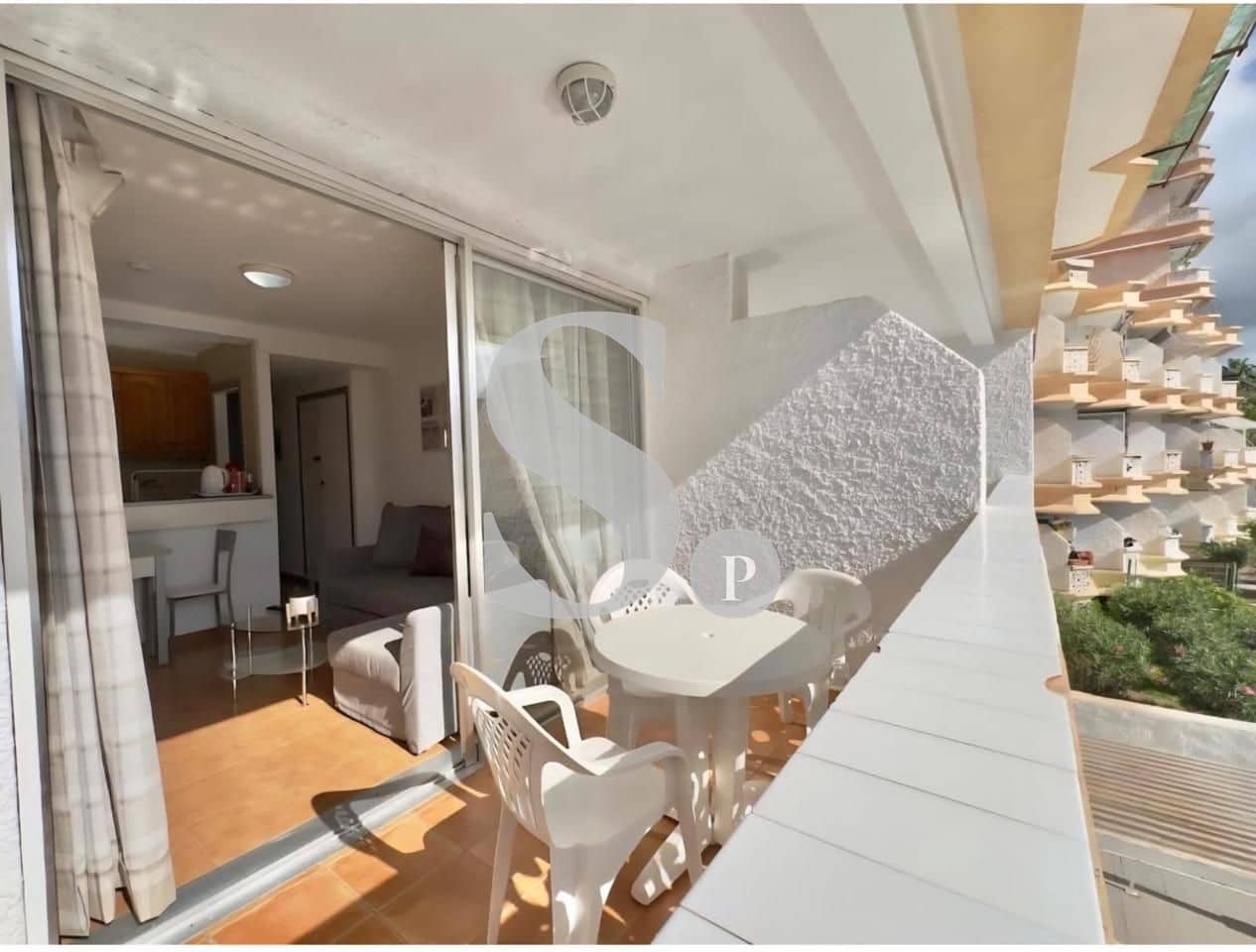 Appartement de 1 chambre à louer à Adeje avec piscine - 1 350 € (Ref: 10130662)