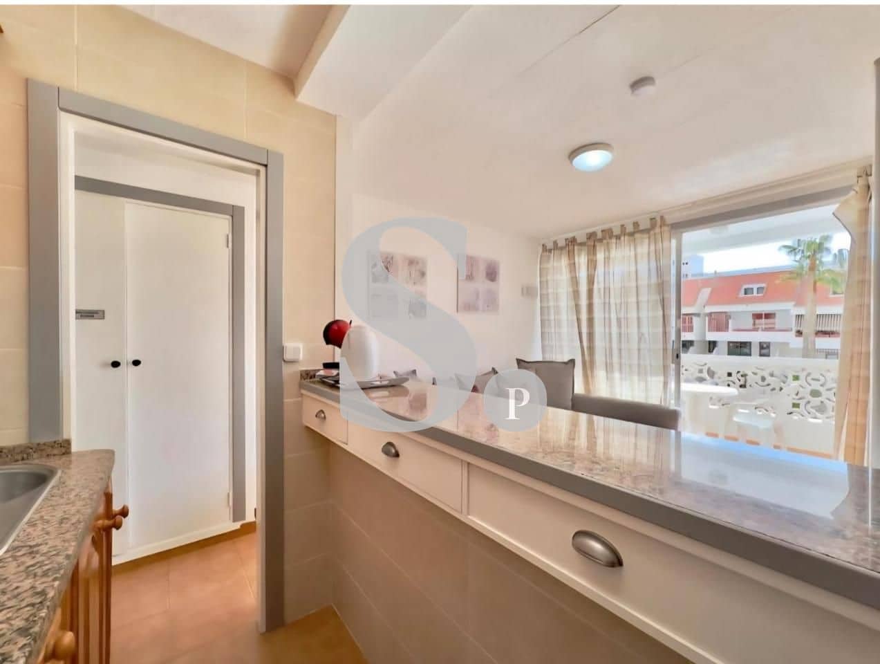 Appartement de 1 chambre à louer à Adeje avec piscine - 1 350 € (Ref: 10130662)