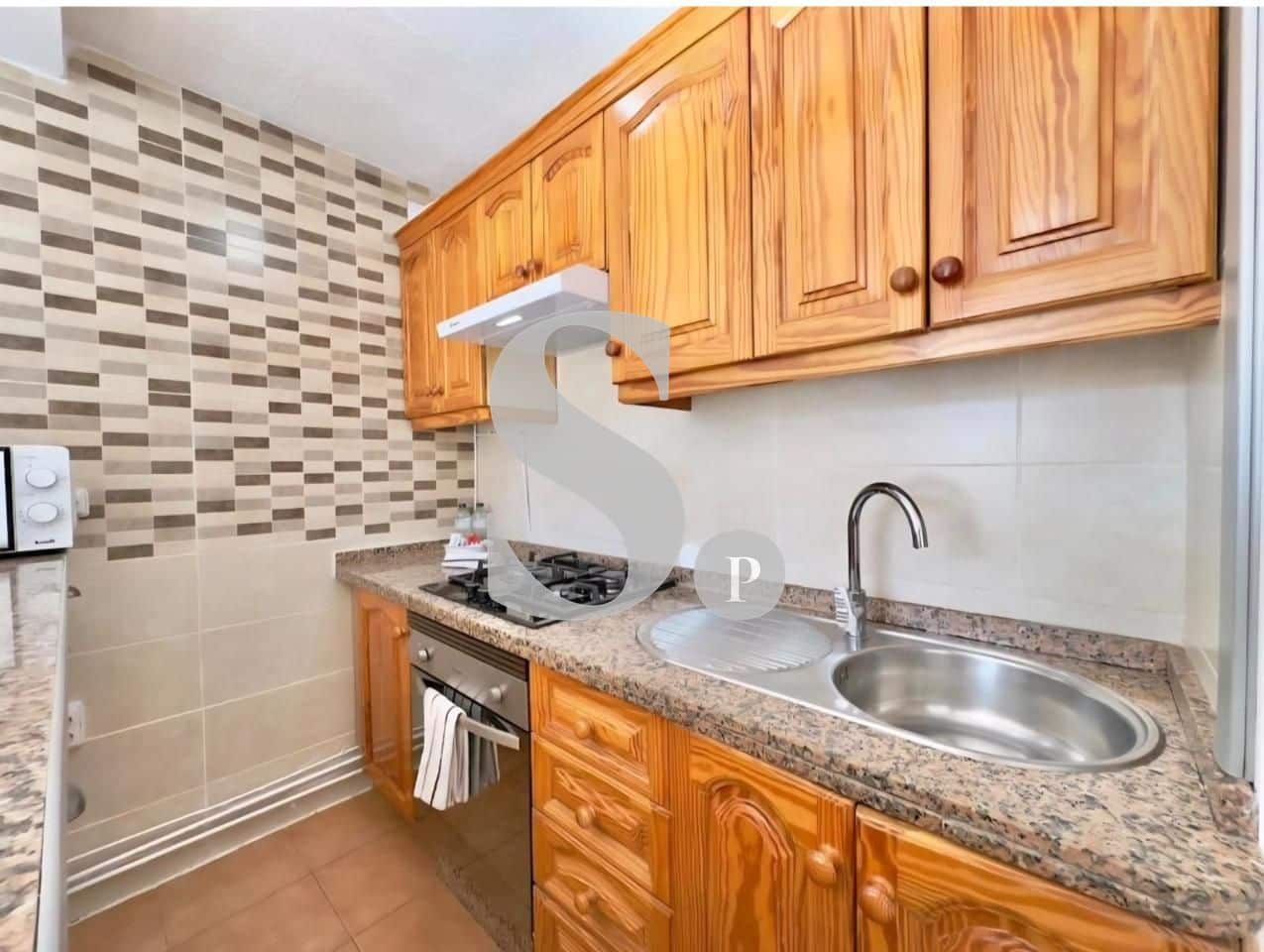 Appartement de 1 chambre à louer à Adeje avec piscine - 1 350 € (Ref: 10130662)