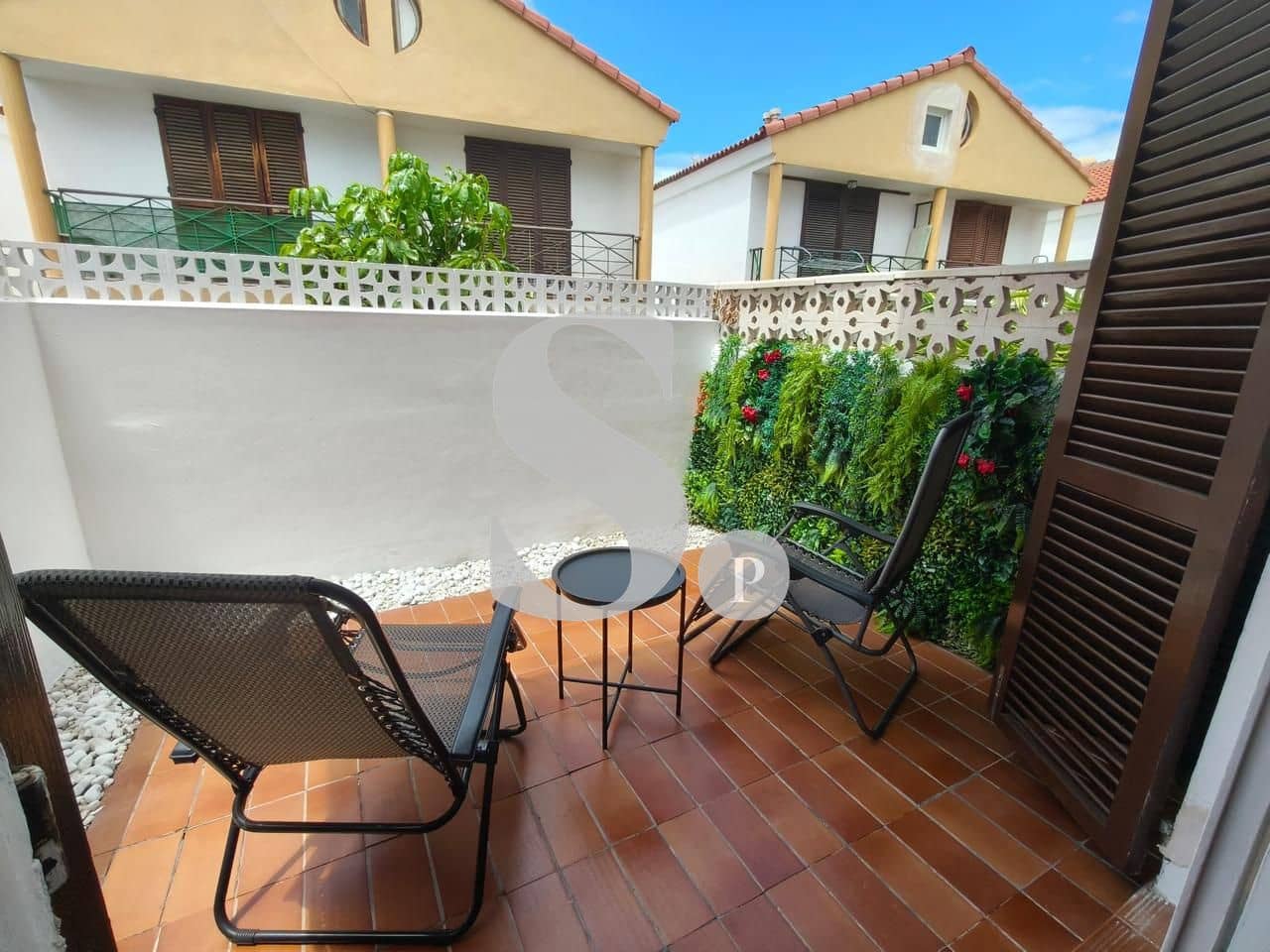 2 chambre Bungalow à vendre à Arona avec piscine - 325 000 € (Ref: 10130663)