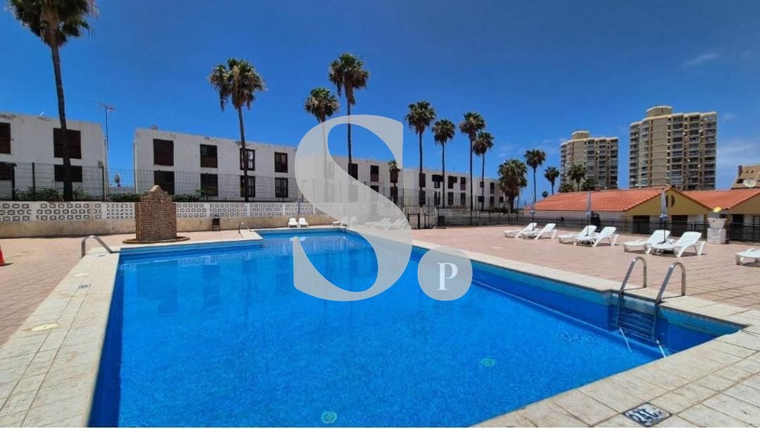 2 chambre Bungalow à vendre à Arona avec piscine - 325 000 € (Ref: 10130663)