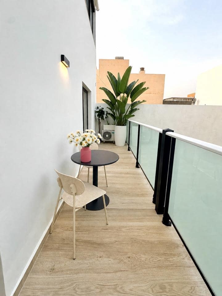 1 bedroom Flat for sale in Los Abrigos - € 291,000 (Ref: 10154266)