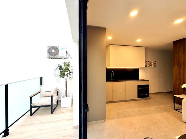 1 soveværelse Lejlighed til salg i Los Abrigos, Granadilla de Abona - € 291.000 (Ref: 10154266)