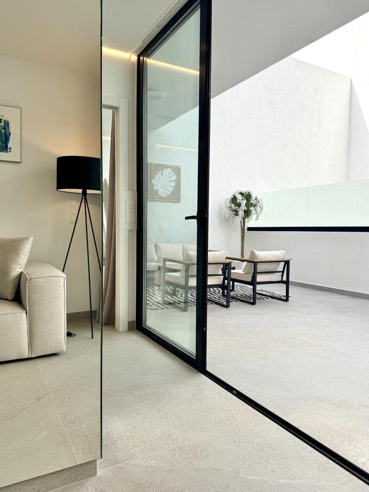 2 bedroom Flat for sale in Los Abrigos - € 345,000 (Ref: 10154268)