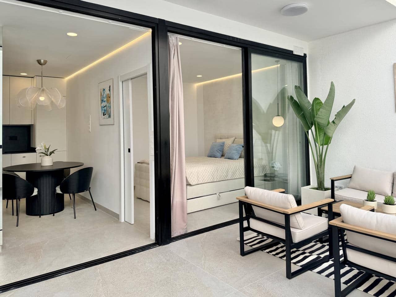 2 bedroom Flat for sale in Los Abrigos - € 345,000 (Ref: 10154268)