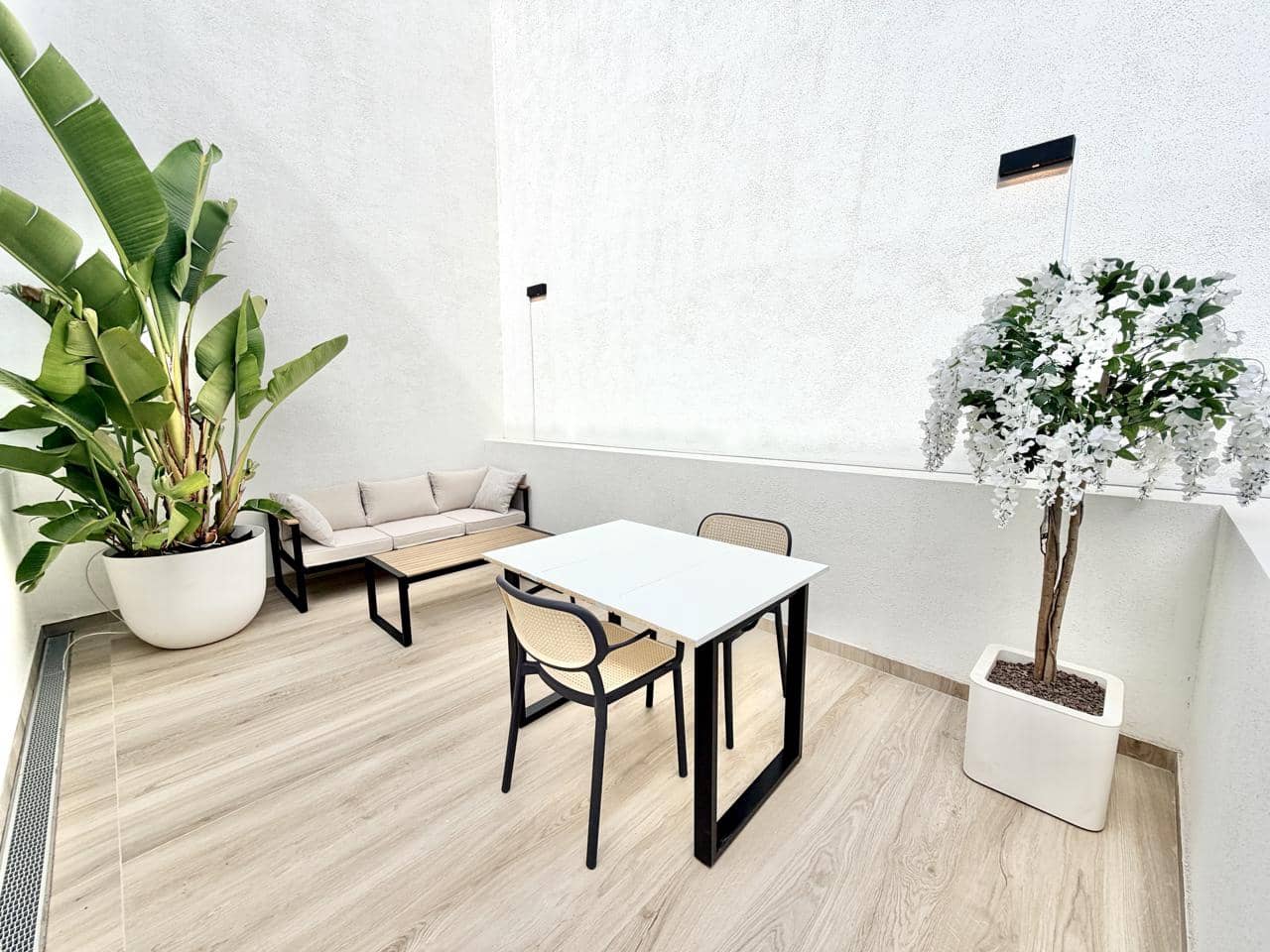 2 bedroom Flat for sale in Los Abrigos - € 366,000 (Ref: 10154269)