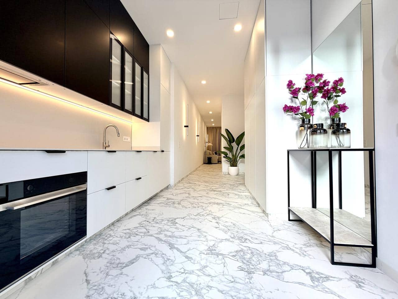 1 bedroom Flat for sale in Los Abrigos - € 291,000 (Ref: 10154270)