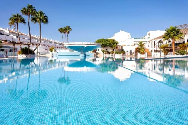 1 soveværelse Lejlighed til salg i Costa del Silencio, Arona med swimmingpool - € 185.000 (Ref: 10160178)