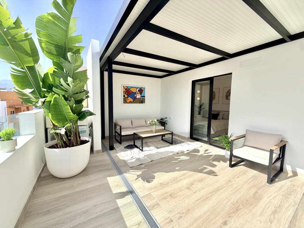 1 slaapkamer Flat te koop in Los Abrigos - € 297.000 (Ref: 10160323)
