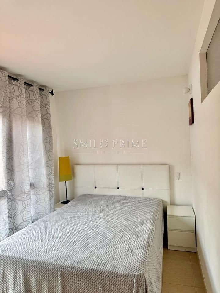 1 soverom Leilighet til leie i Arona med svømmebasseng garasje - € 1 250 (Ref: 10170287)