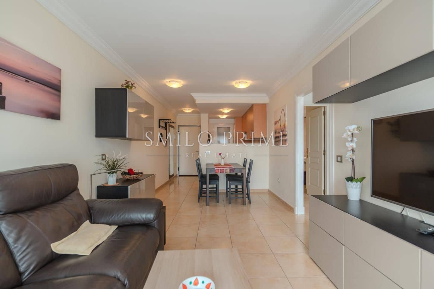 2 slaapkamer Flat te huur in Poris de Abona met zwembad garage - € 1.200 (Ref: 10182260)