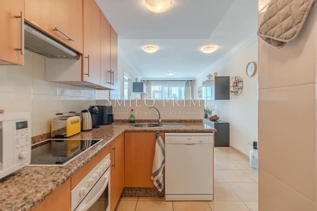 2 slaapkamer Flat te huur in Poris de Abona, Arico met zwembad garage - € 1.200 (Ref: 10182260)