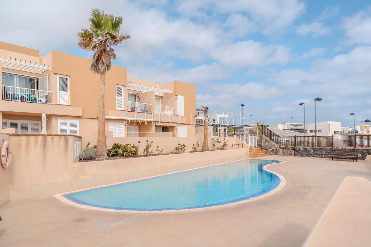 2 slaapkamer Flat te huur in Poris de Abona met zwembad garage - € 1.200 (Ref: 10182260)